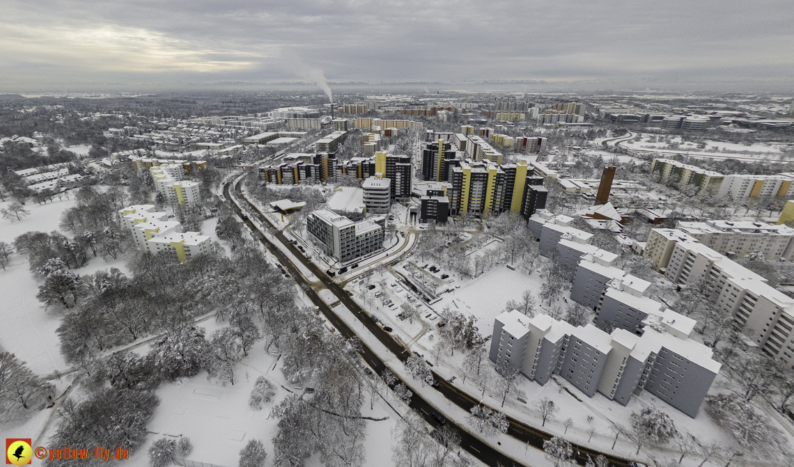 04.12.2021 - Karl-Marx-Ring und Marx-Zentrum in Neuperlach